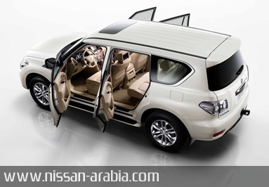2010 Nissan patrol scooped during presentation #3