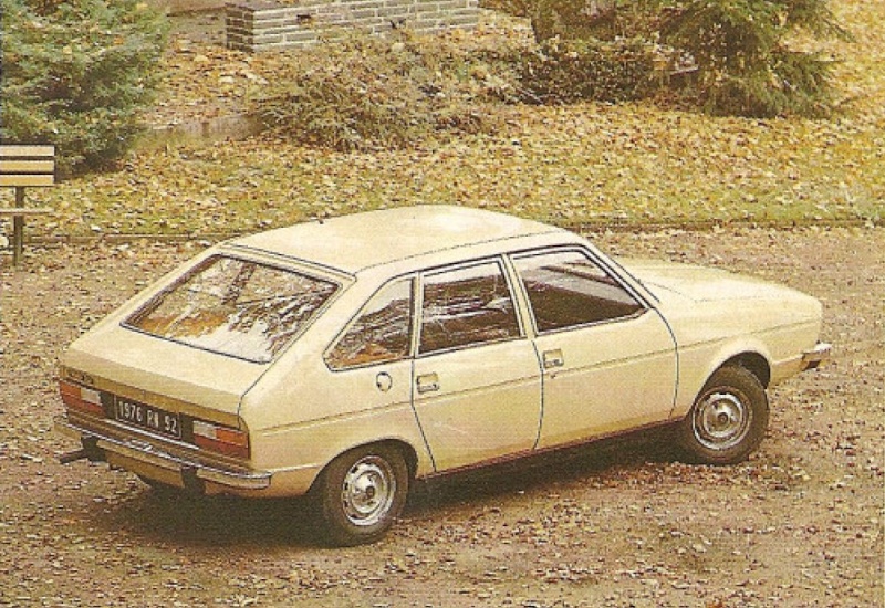 Epave en Su de Renault 20 TS 1979